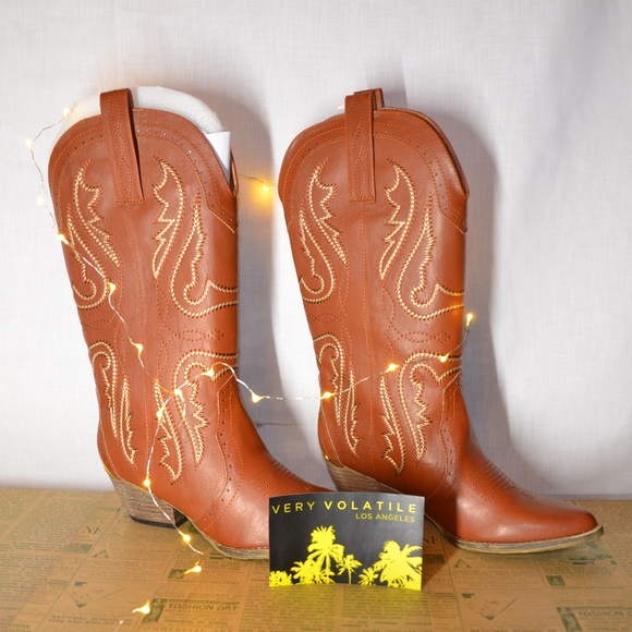 VERY VOLATILE Raspy Tan Cowboy Boots New - Picture 8 of 8